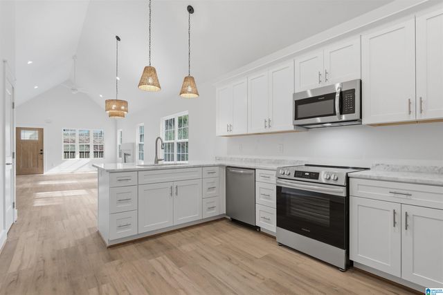 920 47TH WAY S, Birmingham, AL 35222