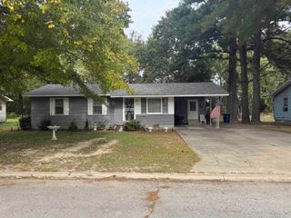 792 E Miller Street, Piggott, AR 72454