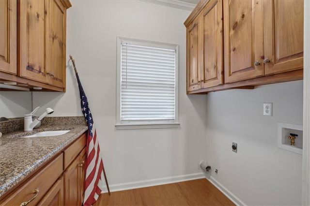 1204 Woodlawn Drive NE, Marietta, GA 30068