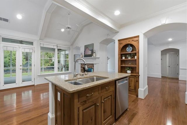 1204 Woodlawn Drive NE, Marietta, GA 30068