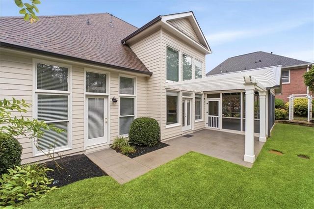 1204 Woodlawn Drive NE, Marietta, GA 30068