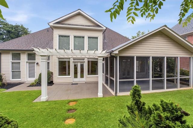 1204 Woodlawn Drive NE, Marietta, GA 30068