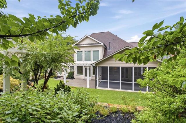 1204 Woodlawn Drive NE, Marietta, GA 30068