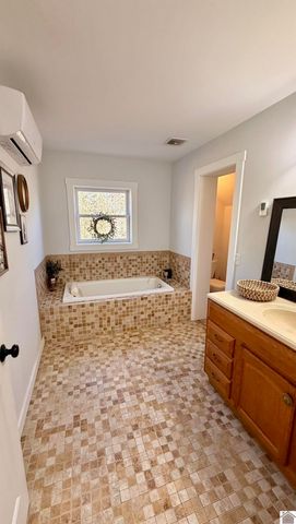 130 Crosscreek Road, Cadiz, KY 42211