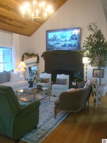 130 Crosscreek Road, Cadiz, KY 42211