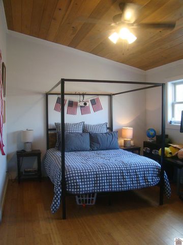 130 Crosscreek Road, Cadiz, KY 42211