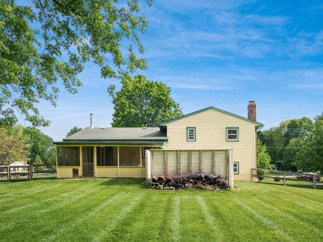 4889 Hayes Road, Groveport, OH 43125