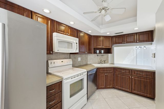 615 N Riverside Drive 301, Pompano Beach, FL 33062