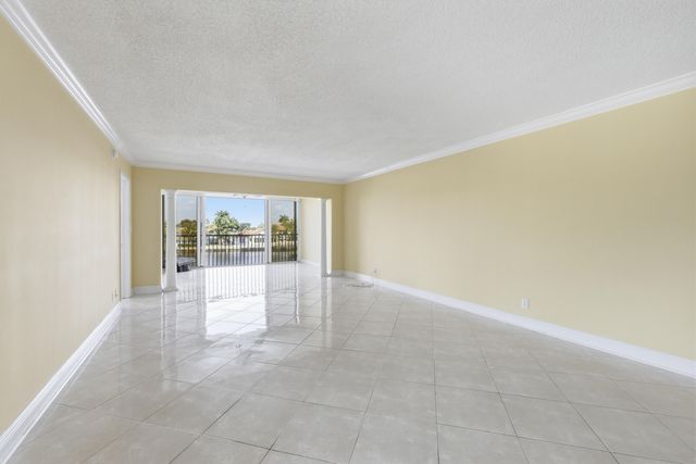 615 N Riverside Drive 301, Pompano Beach, FL 33062