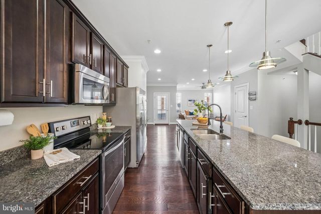 8227 WHITE STAR XING, Pasadena, MD 21122