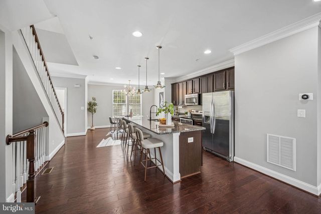 8227 WHITE STAR XING, Pasadena, MD 21122