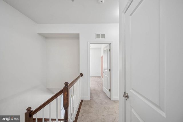 8227 WHITE STAR XING, Pasadena, MD 21122
