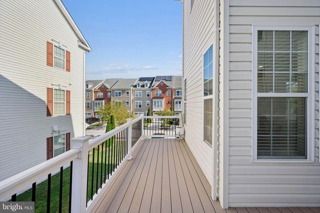 8227 WHITE STAR XING, Pasadena, MD 21122