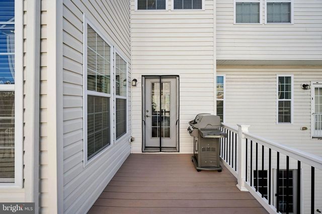 8227 WHITE STAR XING, Pasadena, MD 21122