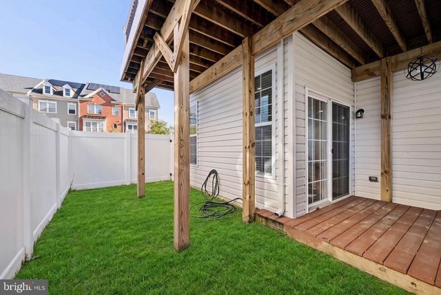 8227 WHITE STAR XING, Pasadena, MD 21122