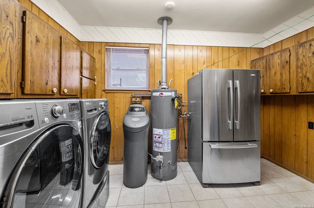 1130 Crossbow, Canyon Lake, TX 78133