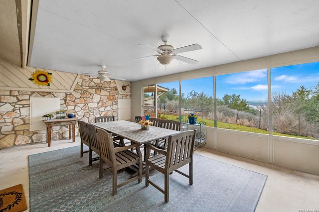 1130 Crossbow, Canyon Lake, TX 78133