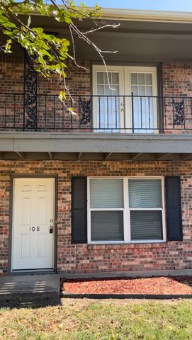 108 W Fairview Street, Sherman, TX 75092