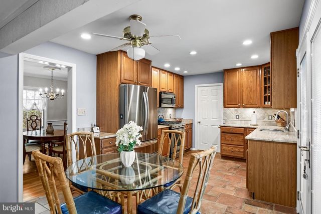 206 CROYDEN DR, Cherry Hill, NJ 08003