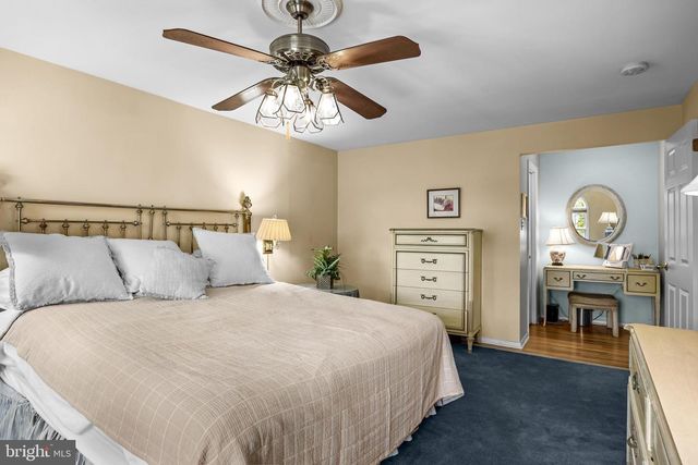 206 CROYDEN DR, Cherry Hill, NJ 08003