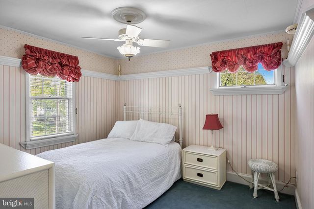 206 CROYDEN DR, Cherry Hill, NJ 08003