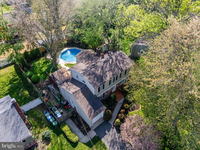 206 CROYDEN DR, Cherry Hill, NJ 08003