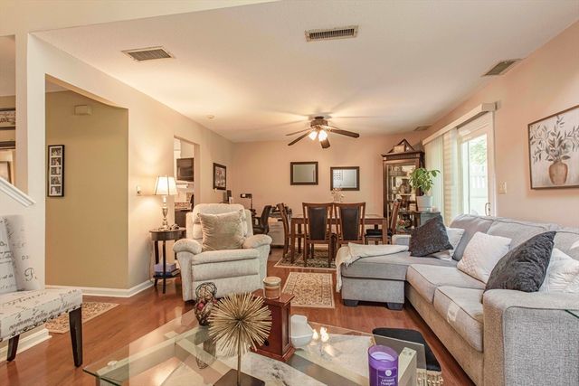125 Highland Street 402, Taunton, MA 02780