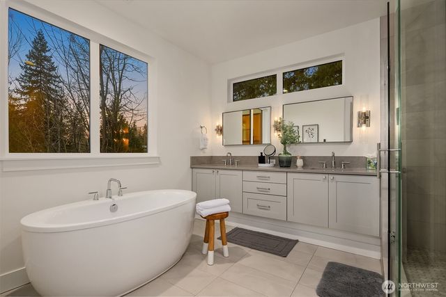 12105 NE 105th Street, Kirkland, WA 98033