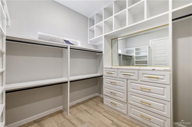 8046 N 49th Lane, Mcallen, TX 78504