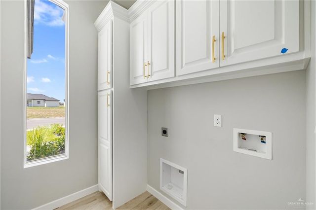 8046 N 49th Lane, Mcallen, TX 78504