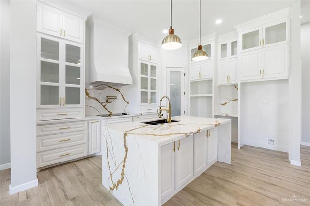 8046 N 49th Lane, Mcallen, TX 78504