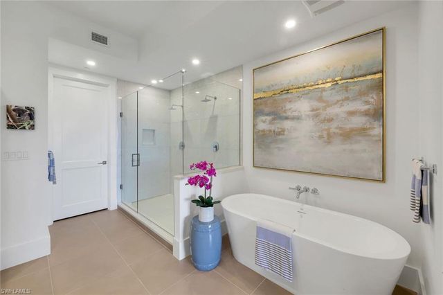 1125 Central AVE 571, Naples, FL 34102