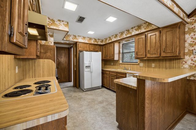 6017 Timber Creek Lane, Dallas, TX 75248
