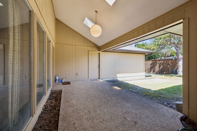 6017 Timber Creek Lane, Dallas, TX 75248