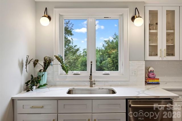 55 Edgemont Road, Asheville, NC 28801