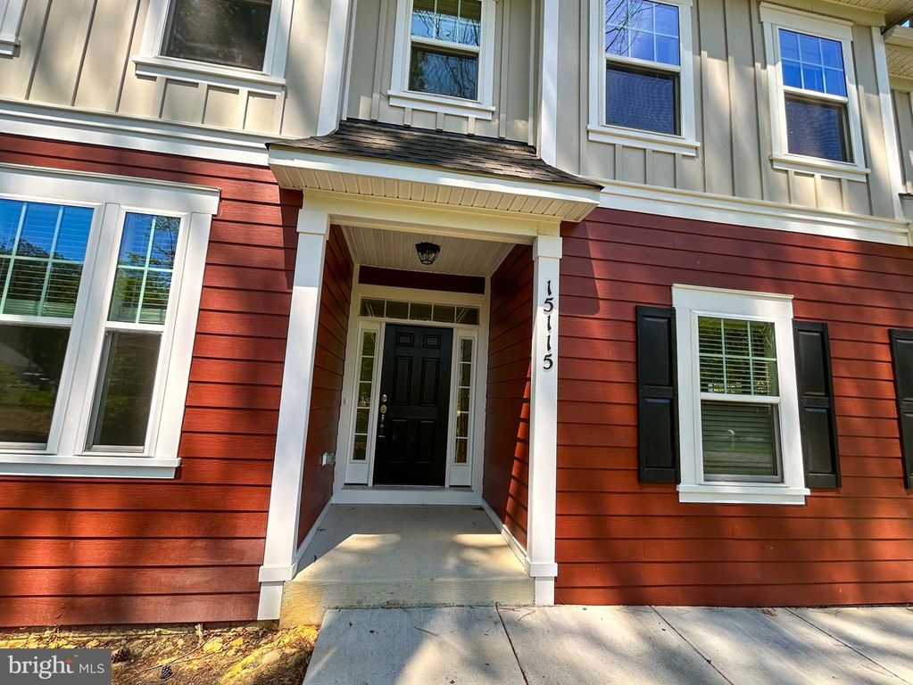 Image 14 of property listing at 15115 BAYSHIRE PL, Swan Point, MD 20645