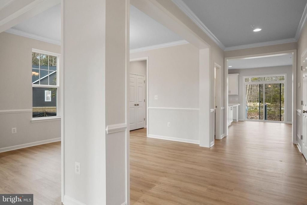Image 17 of property listing at 15115 BAYSHIRE PL, Swan Point, MD 20645