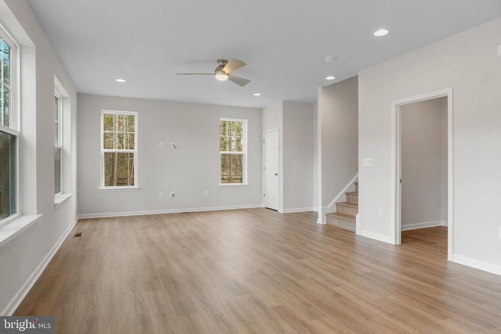 Image 30 of property listing at 15115 BAYSHIRE PL, Swan Point, MD 20645