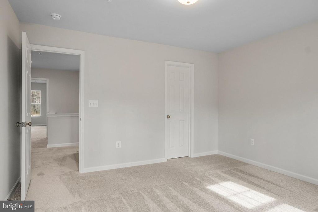 Image 35 of property listing at 15115 BAYSHIRE PL, Swan Point, MD 20645