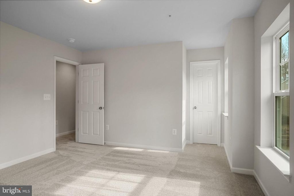 Image 39 of property listing at 15115 BAYSHIRE PL, Swan Point, MD 20645