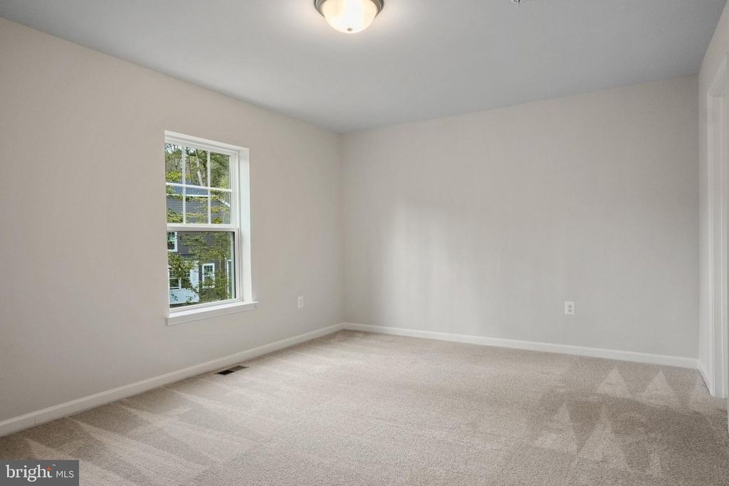 Image 41 of property listing at 15115 BAYSHIRE PL, Swan Point, MD 20645