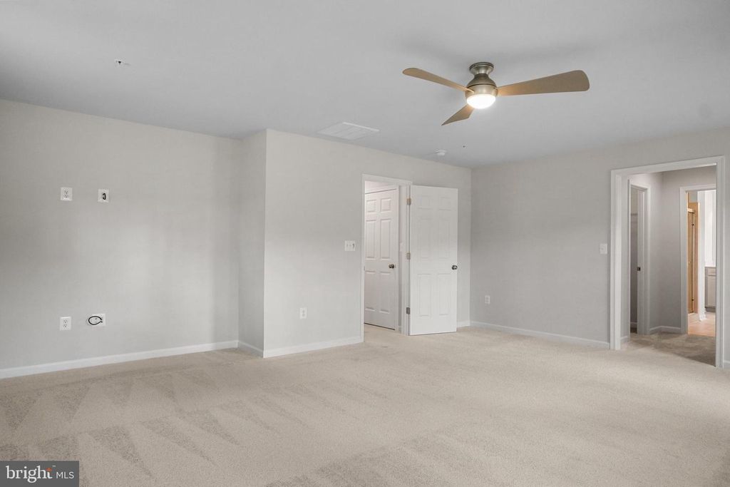 Image 44 of property listing at 15115 BAYSHIRE PL, Swan Point, MD 20645