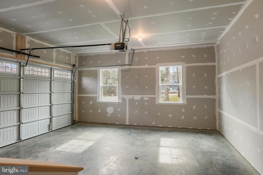 Image 51 of property listing at 15115 BAYSHIRE PL, Swan Point, MD 20645