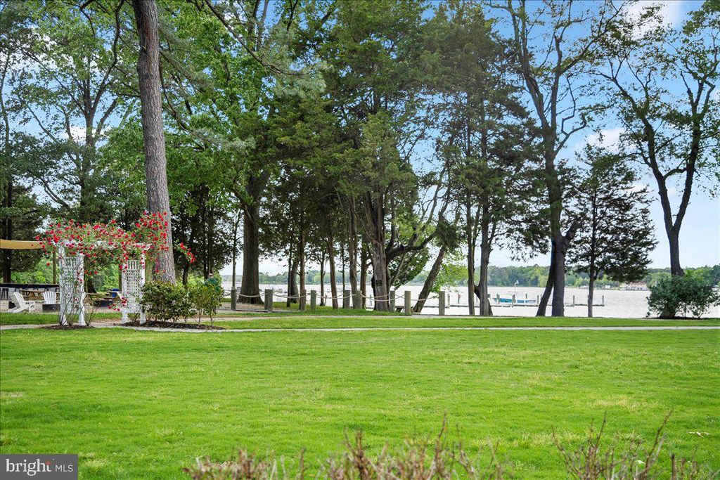 Image 65 of property listing at 15115 BAYSHIRE PL, Swan Point, MD 20645