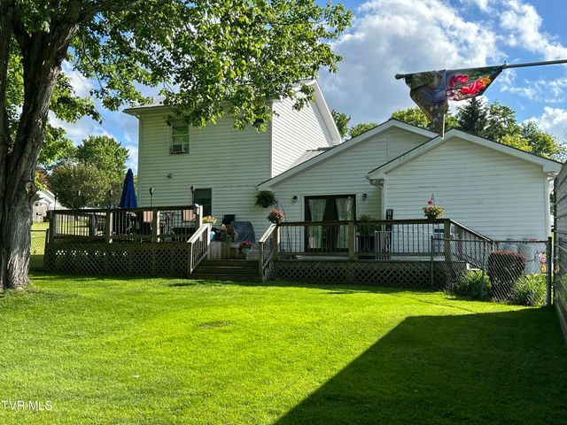131 Southwest Beverly Avenue, Wise, VA 24293