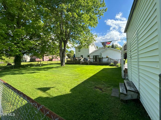 131 Southwest Beverly Avenue, Wise, VA 24293