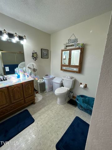 131 Southwest Beverly Avenue, Wise, VA 24293