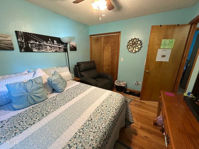 131 Southwest Beverly Avenue, Wise, VA 24293