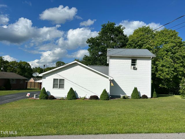 131 Southwest Beverly Avenue, Wise, VA 24293