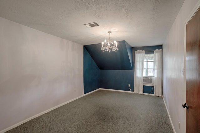 108 Rolling Hills Drive, Conroe, TX 77304